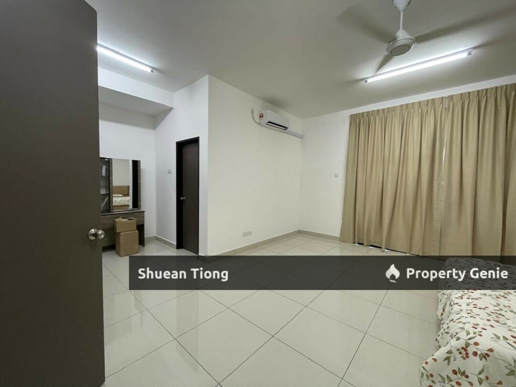 Bandar Cemerlang Cluster Endlot with land