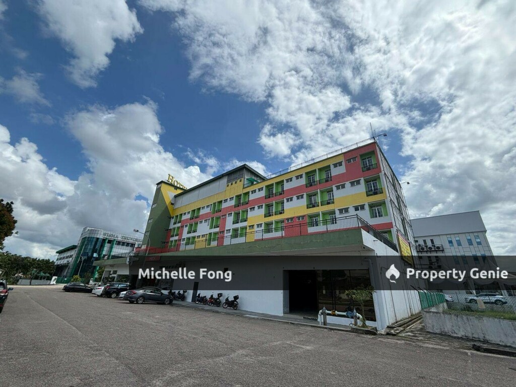 Plentong @ Corner Shoplot / Ground Floor of a Hotel