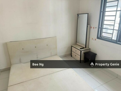 Taman Laguna @ Perling Double Storey Superlink For Rent