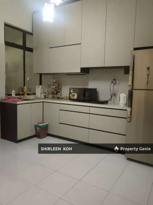 Room Renting at Taman Bukit Indah