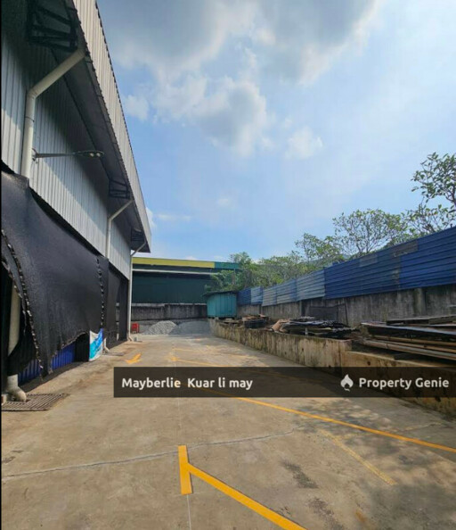 Semenyih RM45k Factory /Warehouse Facing Mainroad for RENT