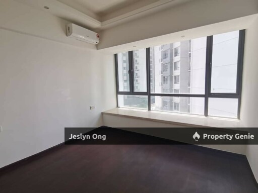2 Bedrooms Apartment for Rent at R&F