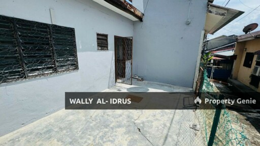 Single storey house intermediate at Bukit Kuchai, Puchong