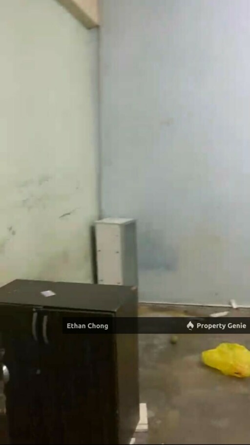Unfurnished Shop First Floor for Rent at Jalan Musytari Am U5/Am, Subang, Shah Alam