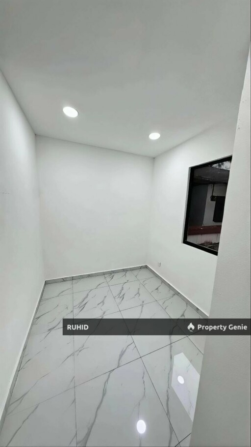 Renovated Freehold Low Cost Flat For Sale at Bandar Seri Alam, Masai