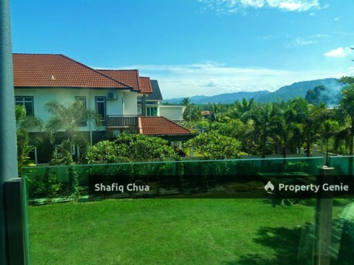 2 Plots Land Consists Of 2.5 Storey Bungalow Anjung Putra Sg Buloh For Sale