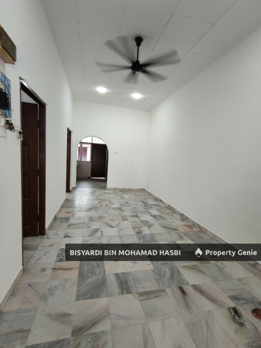 FACING OPEN UNIT- Single Storey Terrace Taman Desa Rhu, Sikamat Seremban.