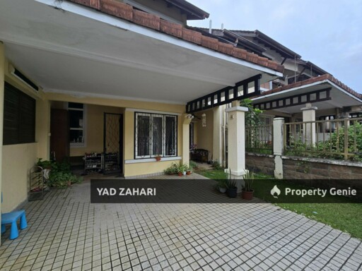 Bukit Jelutong, Shah Alam | 2-Storey Superlink Terrace 5+1 Rooms | RM970K - Fully Reno & Extended and Prime Location