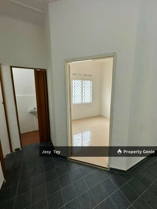 Taman Universiti Single Storey Terrace House Sales