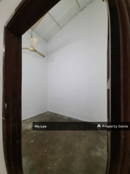 1 storey house - Taman Sri Muda @ Seksyen 25 , Shah Alam - Sale below bank value Rm50k