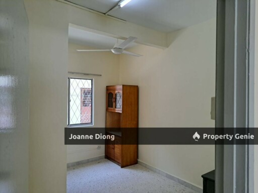 SS7/30 Kelana Jaya Double Storey Terrace House