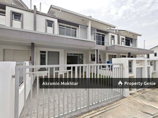 Double Storey Halya 2, Daunan Worldwide Puncak Alam