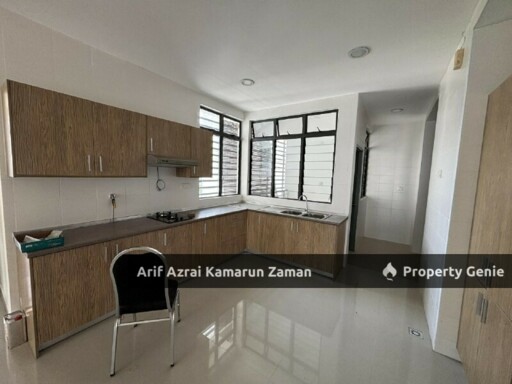 [Newly Refurbished] HUGE 6-Bedroom Penthouse @ Alam Desa Park Village, Presint 15 Putrajaya | 6 Bedrooms | 7 Bathrooms | 3,280 sqft | RM6,000