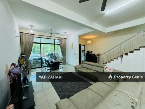 Aster Grove, Shah Alam | 3-Storey Superlink 5 Bedrooms | RM1.1M - Freehold, Below MV & Spacious Parking