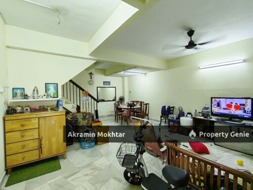 Freehold | Double Storey Terrace, Jalan Mempari , Taman Seri Bayu, Meru Klang.
