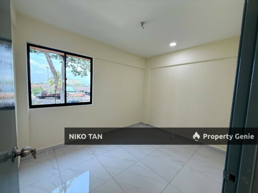 [RENOVATED]Geharu Flat Taman Rinting Masai For Sale