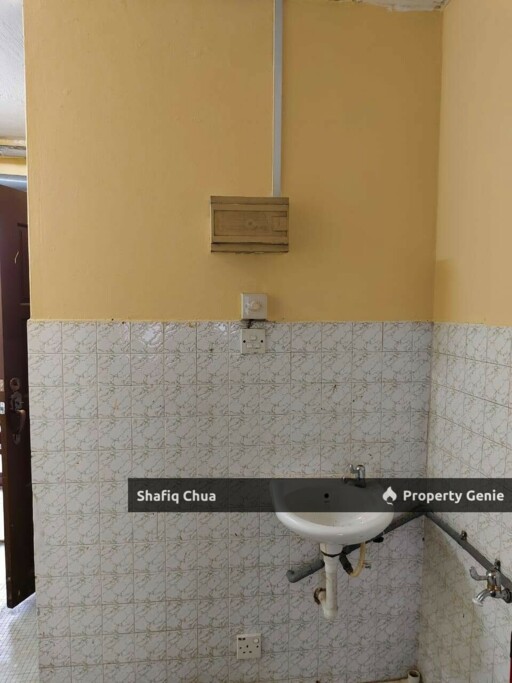 Level 9 With Strata Ready Unit Pangsapuri SS8 Kelana Jaya for Sale