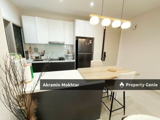 Fully Renovated, Fully Furnished & 2 Parking | Lake Haven Residence, Taman Putra Perdana, Puchong