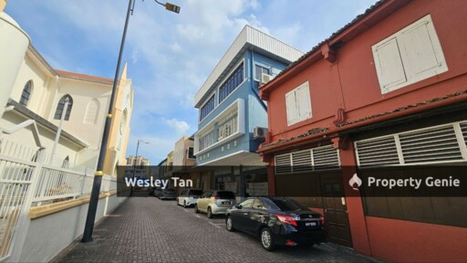 Near Jonker Red Square 3 Storey Commercial 8,360sqft Office Building With Reserved Parking