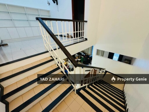 Jalan Jeriji, Bukit Jelutong | 2-Storey Terrace 4 Bedrooms | RM790K - Fully Reno and Extend with Good Neighbourhood