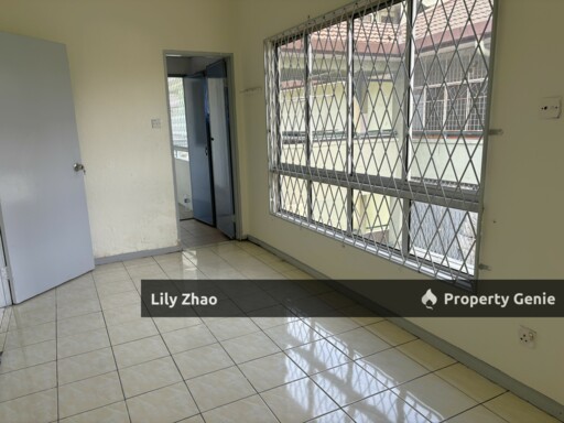 Api Api Apartment Corner Lot with Highway Access for Sale | Next To Public Bank, Kota Kinabalu City