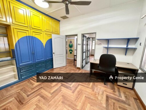 Seksyen 9, Shah Alam | 2-Storey Semi-D 5+1 Rooms | RM1.55M - Renovated, Extended Kitchen & Well Maintained