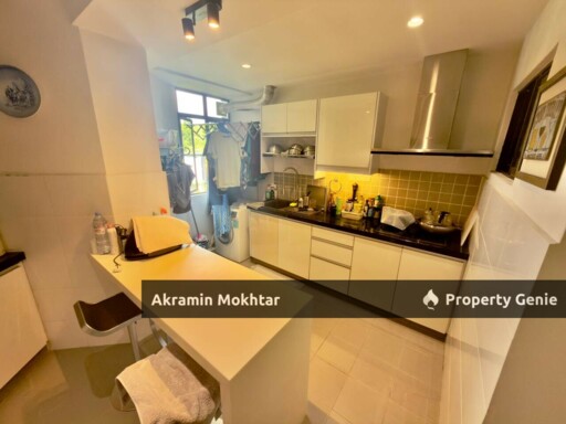 Freehold, Fully Renovated, Partially Furnished & 1 Parking | Robson Condominium Seputeh Kuala Lumpur .