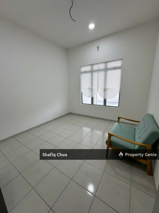Rumah Semi D Bata Merah Baru Taman Desa Idaman, Olak Lempit, Banting