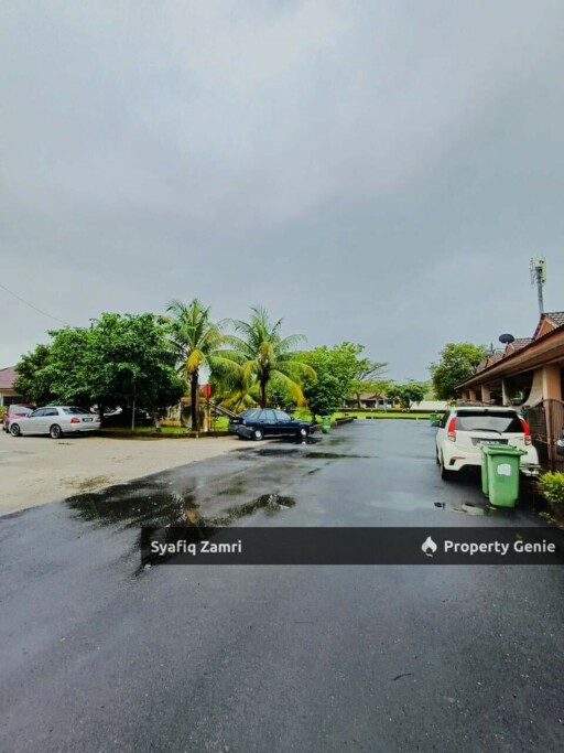 TURUN HARGA    RUMAH TERES UNTUK DIJUAL DI TAMAN CAHAYA SEBERANG BALOK KUANTAN