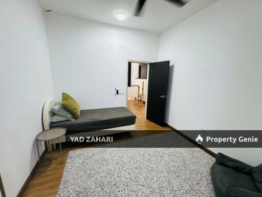 Elmina Green 5, Shah Alam | 2-Storey Terrace 4 Bedrooms | RM870K - Renovated & Partly Furnished