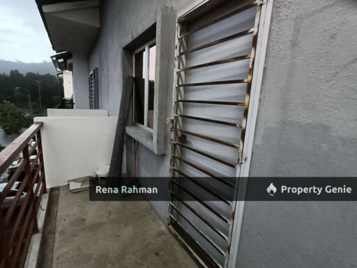 Townhouse Suci Bandar Ainsdale