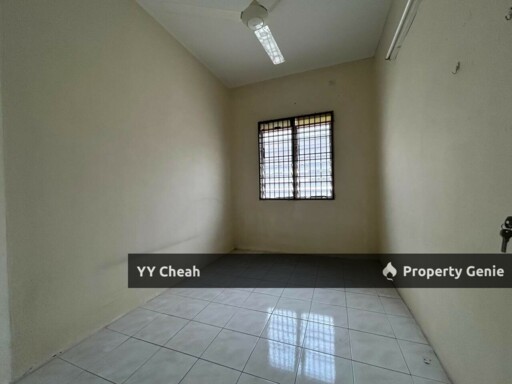 Gunung Rapat Ipoh Single Storey House For Sale - Good Condition, Facing South