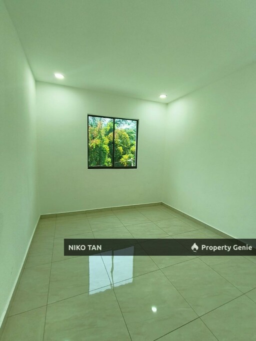 Jalan Api Api Corner Unit Pontian For Sale