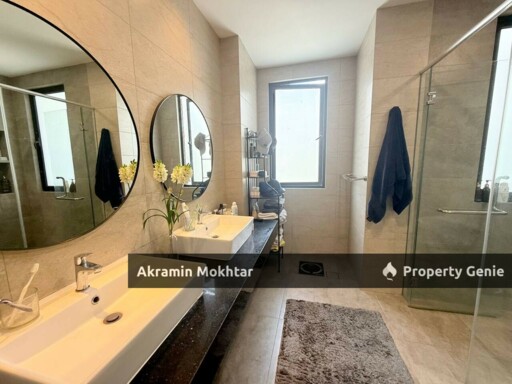 FULLY RENOVATED & PARTIALLY FURNISHED |  GAMUDA 25.7  Lucent Residence @ Twentyfive.7 Two storey Semi D Corner Lot (Cul De Sac)
