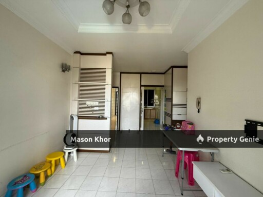 N-PARK CONDOMINIUM 700sf LOW FLOOR POOL VIEW FULLY RENOVATED BATU UBAN