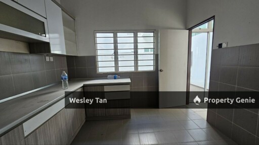 Below Value RM140,000 2 Storey Cluster 2055sqft Freehold 24/7 Guarded