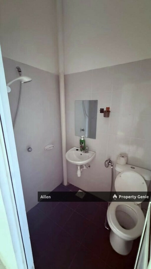 Renovated Double-Storey Terrace House for Rent at Pulai Mutiara – Gated & Guarded with Air-Conditioned Rooms!