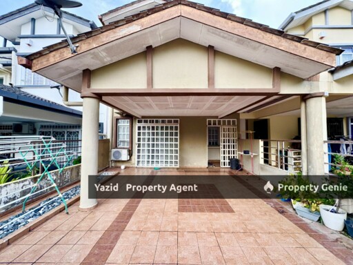 Double Storey, Taman Seri Putra, Kajang [ Gated and Guarded  ]