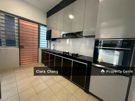Horizon Hills Anjung Spacious 3 Storey Cluster House for Sale