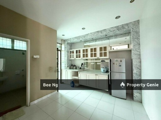 Impian Emas / 2.5 Storey Terrace / Fully Furnished / Fully Renovated