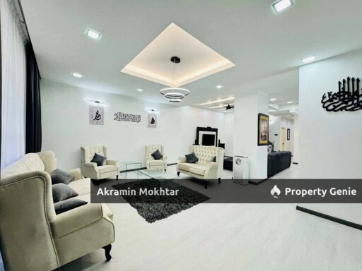 FACING OPEN, CORNER LOT, FULLY FURNISHED & FULLY RENOVATED | Double Storey Jalan Platinum Seksyen 7, Shah Alam