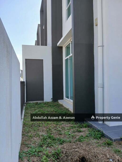 Double Story Corner Lot ‼️ Taman La Casa Lunas