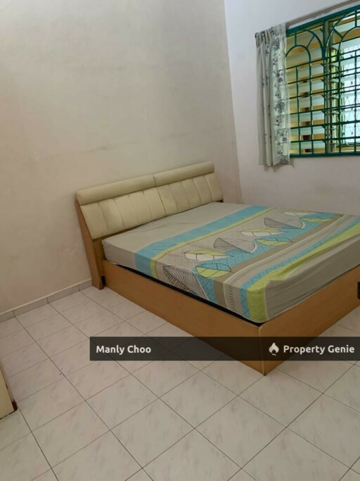 FREEHOLD Single Storey Terrace Seri Krubong nr Cheng Taman Merdeka