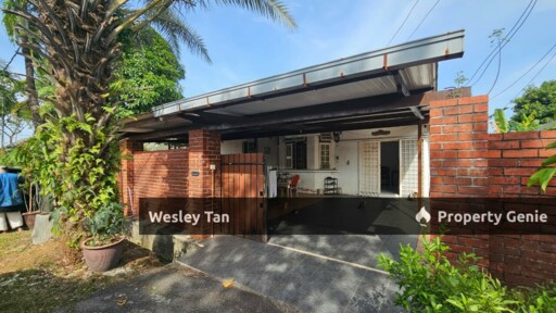 Single Extended Bungalow 4,682sqft 4 Rooms Fully Frunished 43x109 Bumi Lot