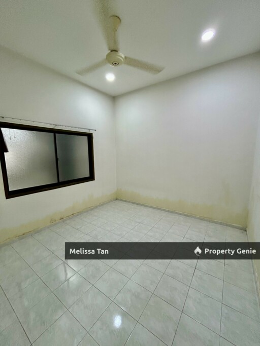 Ujong Pasir Singer Storey Terrace with attic floor For Sales