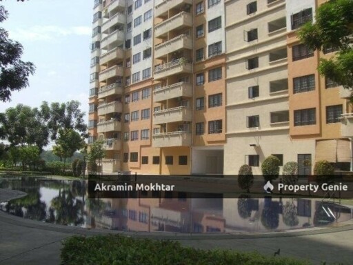 Partially Furnished & 2 Parking | Penthouse @ Vista Millennium Condominium, Puchong Perdana FOR SALE!