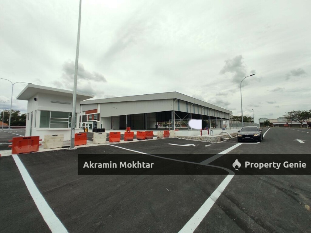 2 Showroom/Factory For Rent @ Kawasan Perindustrian Nilai 3, Negeri Sembilan