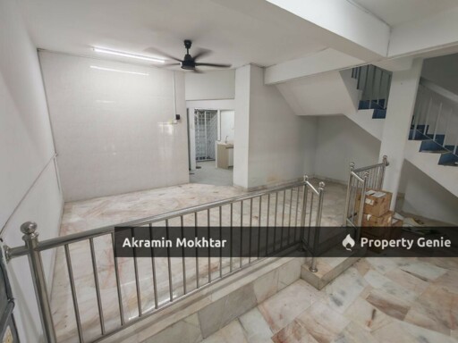 Freehold & Renovated | Double Storey Terrace (Intermediate)  Desa 12, Bandar Country Homes, Rawang, Selangor.