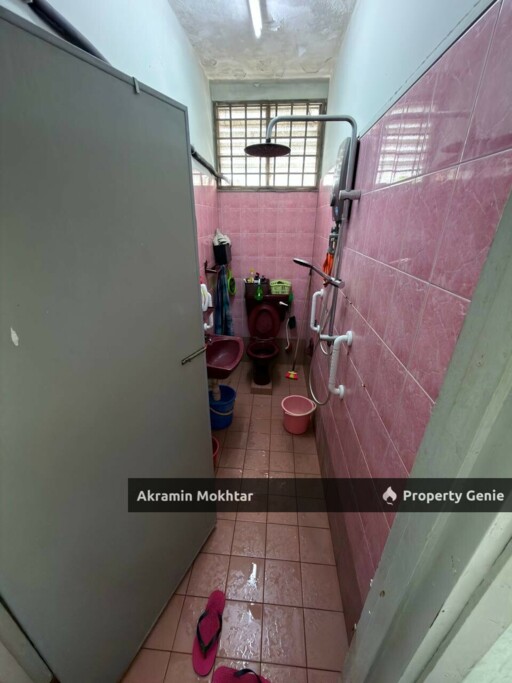 Freehold & Below | Market Single Storey Terrace SS5A  Kelana Jaya.