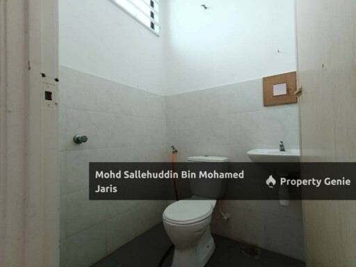 RUMAH TERES SETINGKAT SUNGAI KARANG MESRA